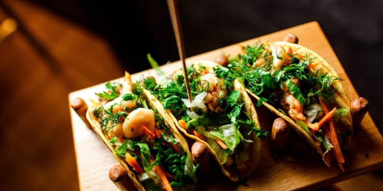 Tacos with Grilled Shrimp and Mango Salsa