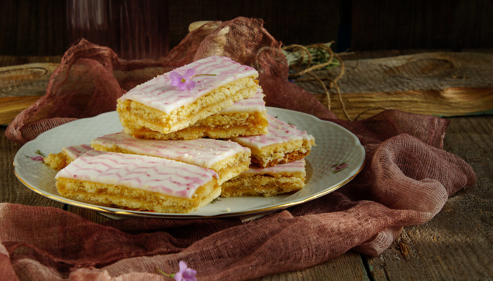 Lavender Lemon Bars