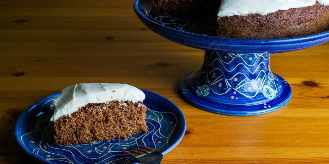 Applesauce Cake