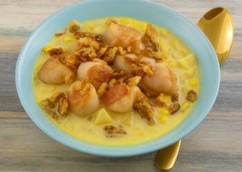 Seared Scallops with Jalapeno Vinaigrette