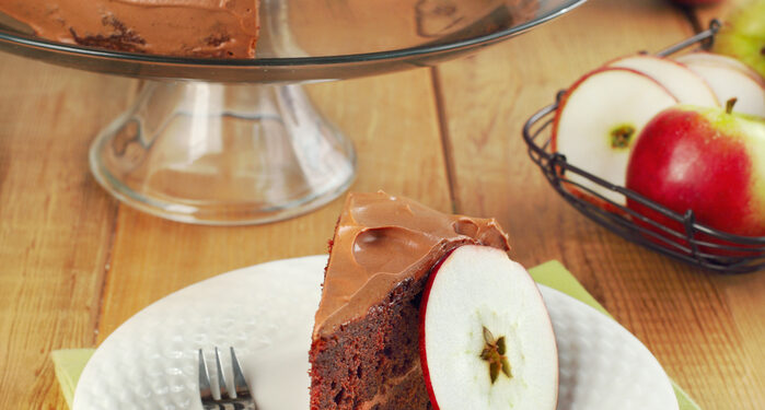 Polish Applesauce Cake