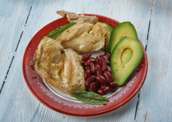 Slow Cooker Chicken and Salsa