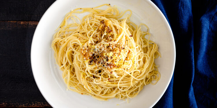Garlicky Spaghetti