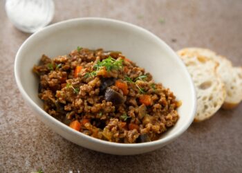 Spicy Low-Carb Eggplant with Beef and Tomatoes