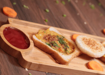 Bacon Egg-In-A-Heart