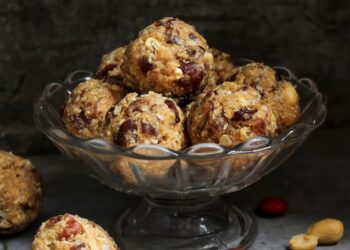 Peanut Butter Protein Balls