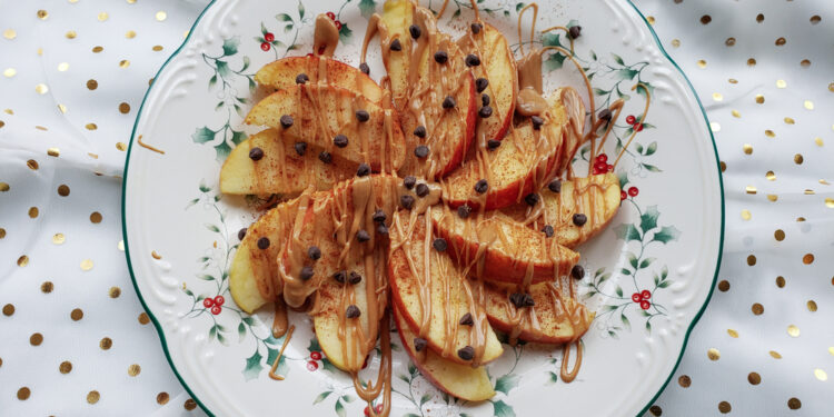 Reese’s Apple Nachos