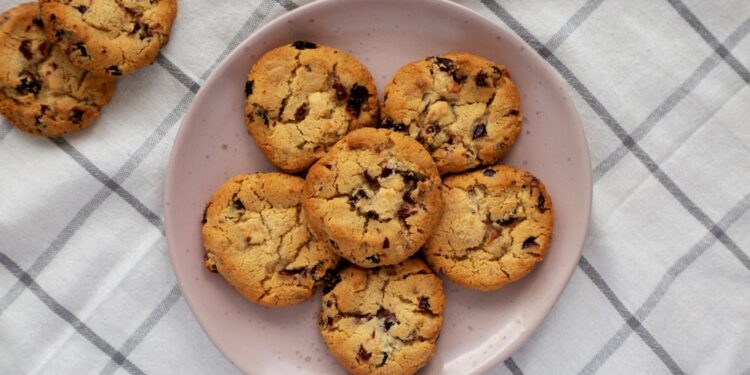 White Chocolate Cranberry Cookies
