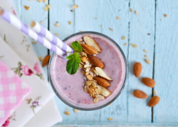 Almond Berry Smoothie