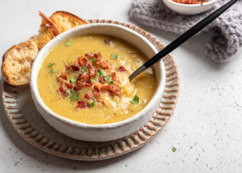 Delicious Ham and Potato Soup