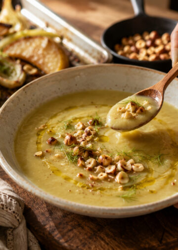 Warm Pear and Roasted Fennel Soup with Hazelnuts